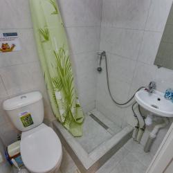 Фото Отель YourHouse (ЙоХаус) в 1-м микрорайоне 76