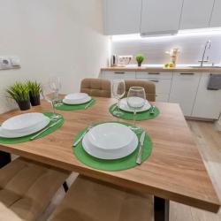 Фото Апартаменты на ул. Сергея Джанбровского, 3