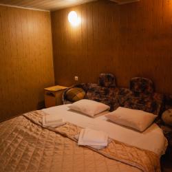 Коттедж стандарт с 4 односпальными кроватями (мансарда)