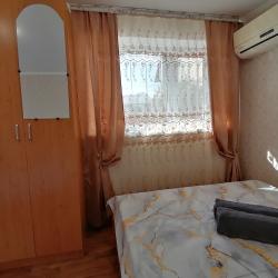 Комната стандарт с 1 односпальной и 1 двуспальной кроватью