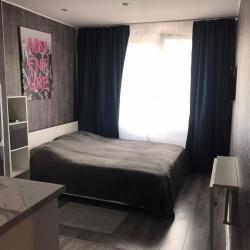 Фото Отель RentMe 24 (РентМи) на улице Сухановская 29