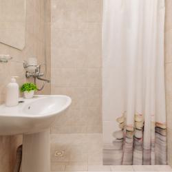 2-местный номер стандарт с 1 двуспальной кроватью