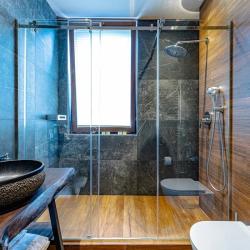 Премиальное шале с сауной и бассейном для 14 гостей