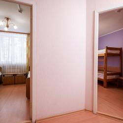 Номер стандарт с 2 односпальными кроватями с общим санузлом (Корпус №3)