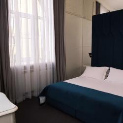 Номер люкс с 1 двуспальной кроватью