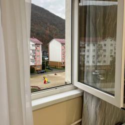 4-комнатные апартаменты улучшенные Эстонская 37 кор 9 с 6 односпальными и 2 двуспальными кроватями