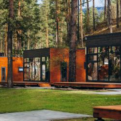 Фото Отель Хвоя в горах