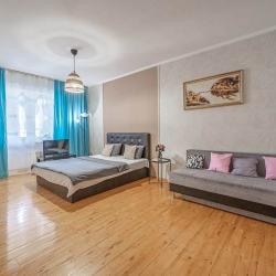 Фото Апартаменты на улице Серова 45