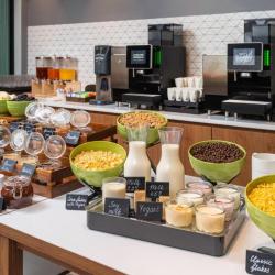 Фото Отель Holiday Inn Yerevan Republic Square (Холидей Инн Репаблик Сквер)