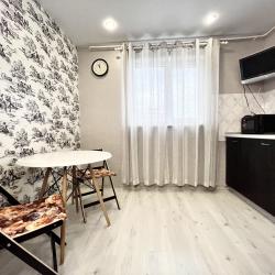 Фото Апартаменты на улице Старостина 33