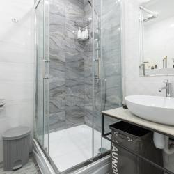 Фото Апартаменты Комфорт на улице Аделя Кутуя 110Е