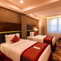 Фото Отель Ramada Hotel & Suites by Wyndham Yerevan (Рамада Виндхэм )