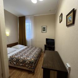 2-местный номер эконом с 1 двуспальной кроватью