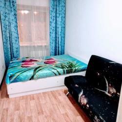 Фото Апартаменты на улице Сурикова 4