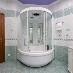 Фото Отель GMApartments (ДжиЭмАпартментс) на переулке Серпов 3-5