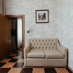 2-комнатный номер полулюкс с французским балконом (второй корпус)