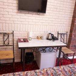 Номер стандарт улучшенный с 1 двуспальной кроватью (мансарда)