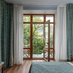 Комната стандарт с 1 двуспальной кроватью (с завтраком)