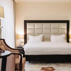 Фото Отель Paris Hotel Yerevan (Париж )