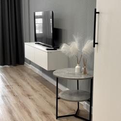 2-местные 1-комнатные апартаменты студия Октябрьская 16 с 1 двуспальной кроватью