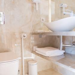 Номер стандарт комфорт с видом на бассейн #302