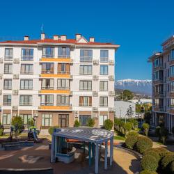 8-местные апартаменты люкс Сочи, ул. 65 лет Победы 67 с 2 односпальными кроватями