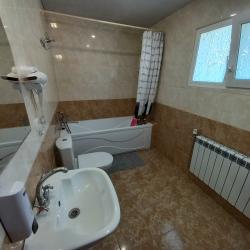 Комната стандарт с 1 двуспальной кроватью (с диваном-кроватью)