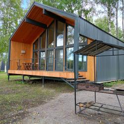 Коттеджи у озера  с 2-мя спальнями (100 кв.м.)