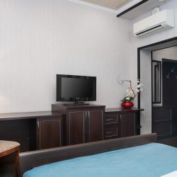 Номер стандарт с 1 двуспальной кроватью