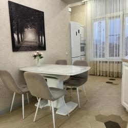 Фото Апартаменты на улице Тлостанова 28