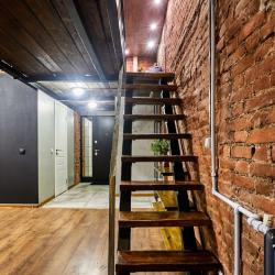 Фото Отель FlatStay Мойки 82| Трёшка у Исаакиевского собора в стиле Лофт, с просторной гостиной и 2-м ярусом
