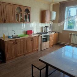 Комната эконом с 2 односпальными кроватями (удобства на этаже)