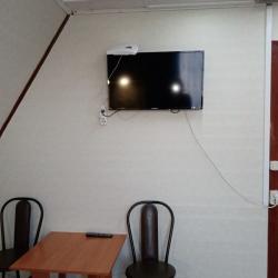 Комната эконом с 2 односпальными и 1 двуспальной кроватью
