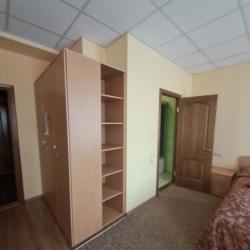 Номер стандарт с 1 двуспальной кроватью