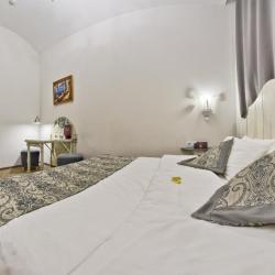 Номер стандарт с 1 двуспальной кроватью