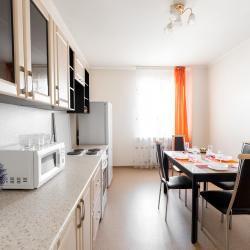 Фото Апартаменты на улице Ерошевского 18