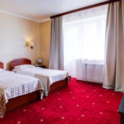 Номер стандарт плюс с 2 односпальными кроватями (с завтраком)