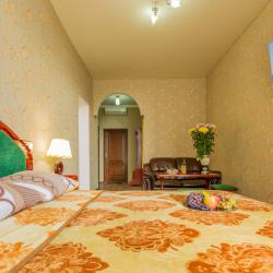 ART HOUSE HOTEL (Арт Хаус) — 056c68d804790586e3897b4cffed0dcb