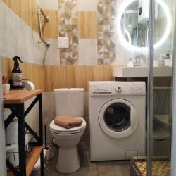 Фото Апартаменты Home inn (Хоум инн) на улице Николая Ростовцева 24