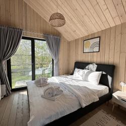 Фото Отель BarnHouse Village (БарнХаус Виллэдж)