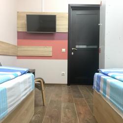 Номер полулюкс с 2 односпальными кроватями (с завтраком)