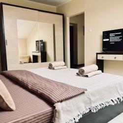 Фото Отель Rental Family Rooms (Рентал Фэмили) на улице 25 Октября