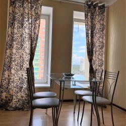 Фото Апартаменты на улице Братьев Кашириных 158