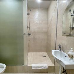 VeryHotel — 05d10ccef33758c0bdb678cab3a09c16