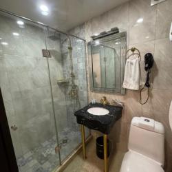 Номер стандарт с 1 двуспальной кроватью