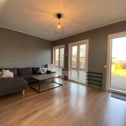 Фото Отель Дом в ТСН Гринвуд 50С