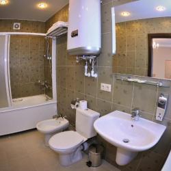 Номер комфорт с 1 двуспальной кроватью