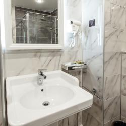 Номер полулюкс с 2 односпальными кроватями