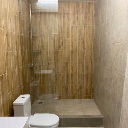 Кровать в 10-местном общем женском номере
