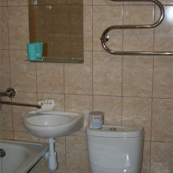 Комната эконом с 4 односпальными кроватями (цокольный этаж)